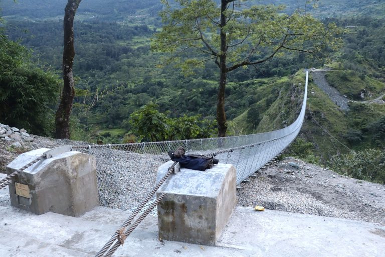 झोलुङ्गे पुल
